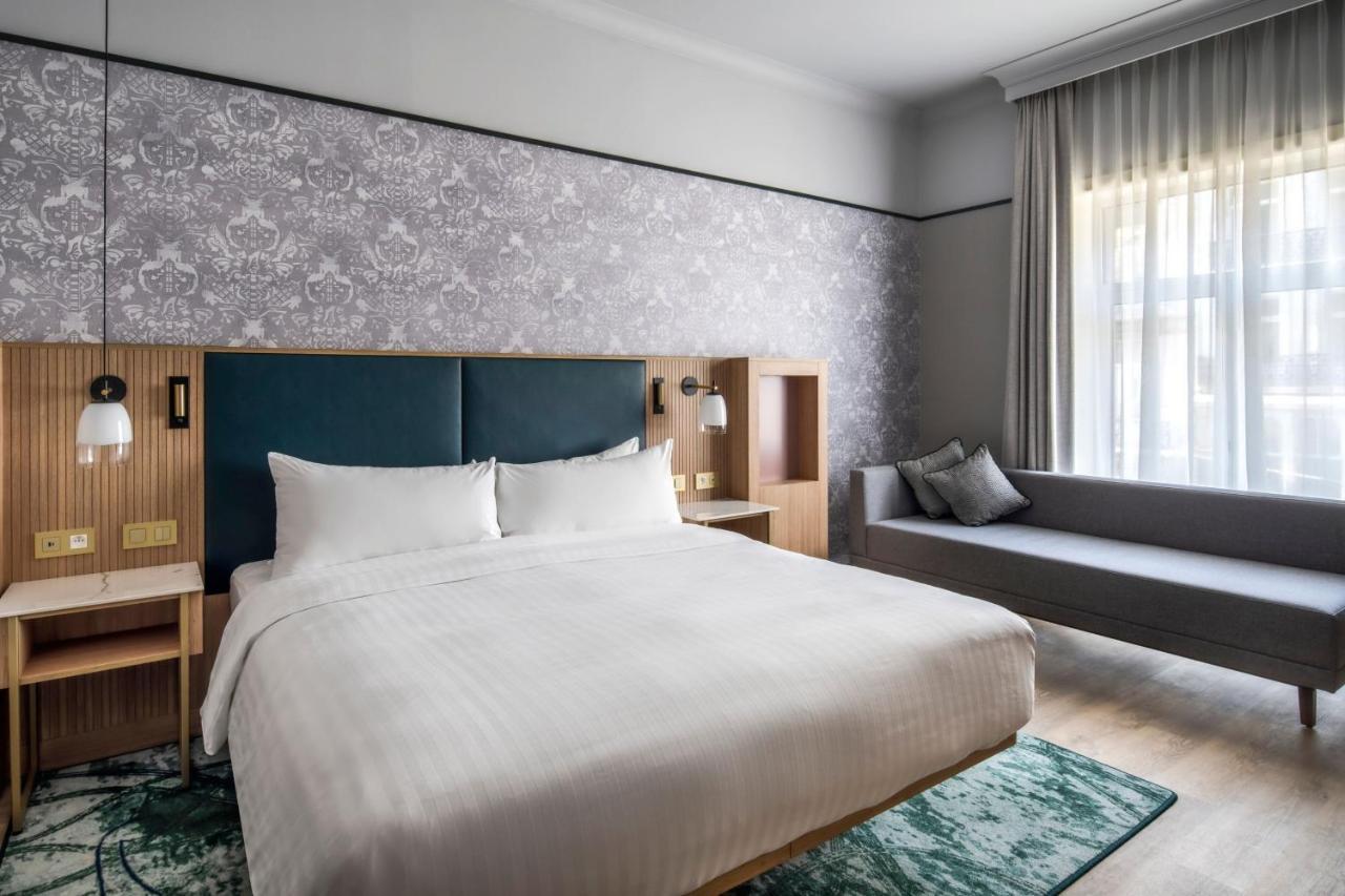 Marriott Grand Place Hotel