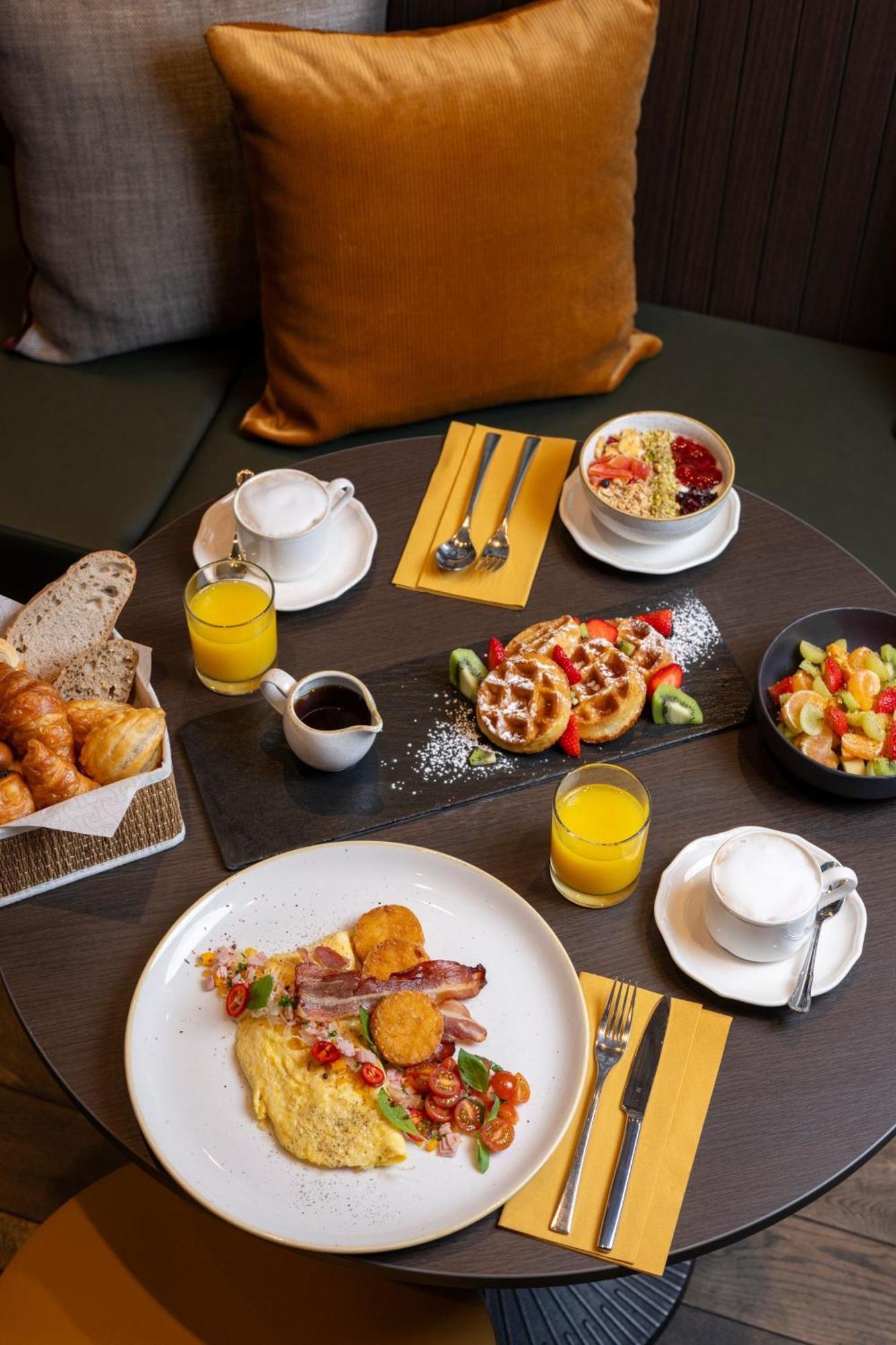 Marriott Grand Place 4*